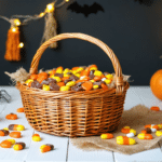 découvrez comment créer un panier d’halloween original et personnalisé pour récolter des friandises : idées créatives, matériaux et astuces faciles.