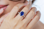 d&eacute;couvrez l&rsquo;histoire m&eacute;connue de la bague de fian&ccedil;ailles de lady diana, un bijou devenu l&eacute;gendaire et charg&eacute; de symboles.