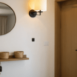 d&eacute;couvrez 10 solutions pratiques pour am&eacute;nager une petite entr&eacute;e et ranger facilement chaussures, manteaux et sacs, sans perdre de place.