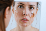 votre maquillage s&rsquo;&eacute;caille ? d&eacute;couvrez 3 erreurs courantes qui ab&icirc;ment votre teint et les astuces simples pour obtenir un r&eacute;sultat lisse et durable.